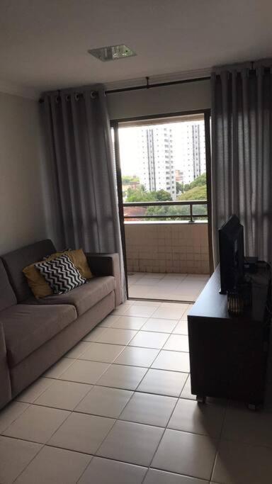 Completo Com Ar-condicionado *